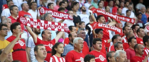 Antalyaspor yönetimine İzmir Marşı tepkisi!