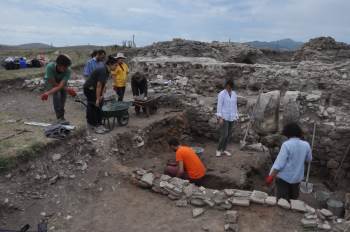 Antik Kent’Te Sanal Gerçeklik Gözlüğüyle Tarihe Yolculuk
