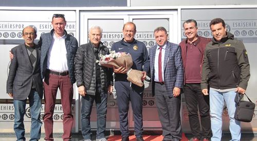 Antrenörler, Yücel Hoca'ya başarı diledi