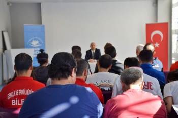 Antrenörler Bir Arada
