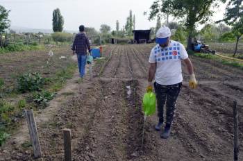 Antrenörler Virüs Günlerini Bahçede Değerlendirdiler
