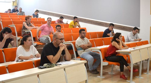 AÖF’de 3 ders sınavları yapıldı