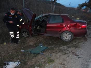Araç Hurdaya Döndü, Sürücü Kazayı Hafif Sıyrıklarla Atlattı
