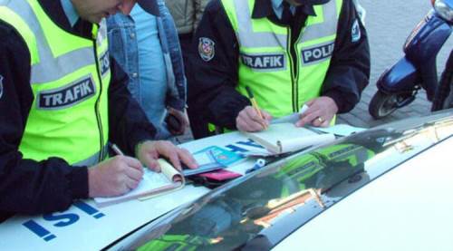 Aracında sigara içen sürücülere ceza yağdı
