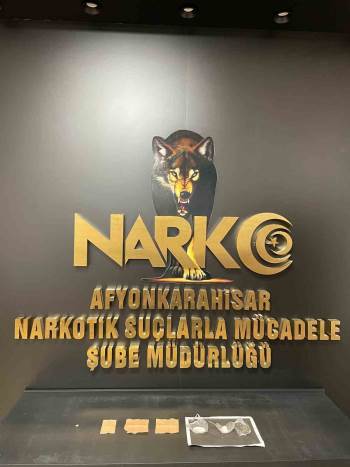 Araçta Uyuşturucu İle Yakalanan 2 Kişi Gözaltına Alındı
