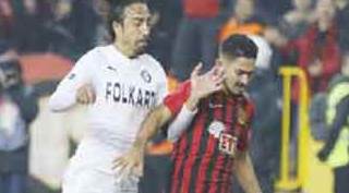 Aradaki yaş farkı 18!