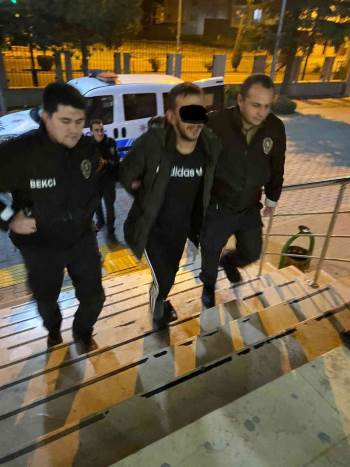 Aranması Olan Şahıs Devriye Gezen Ekipler Tarafından Yakalandı
