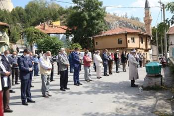 Araştırmacı-Yazar Mustafa Kalyon Toprağa Verildi
