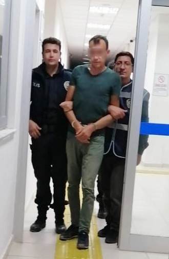 Arkadaşlarıyla Birlikte Babasının Koyunlarını Çaldı
