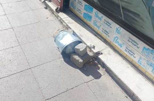 Asarcıklı Caddesi’nde kaldırımda kötü görüntü