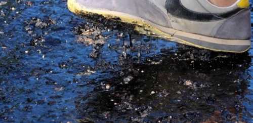 ASFALT SICAKLIĞA DAYANAMADI ERİDİ