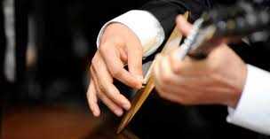 AŞIKLAR YUNUS EMRE'DE BULUŞTU