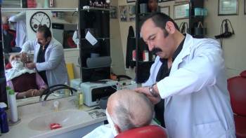 Aşısını Olana Bıyık Boyası Ve Yüz Bakımı Ücretsiz
