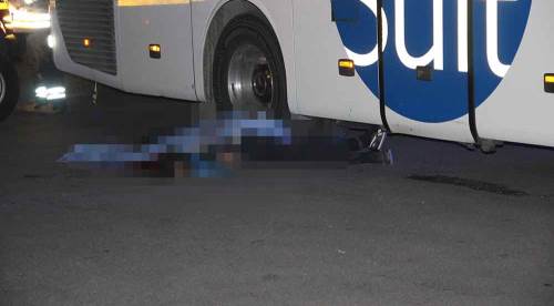 Asker uğurlamasında otobüsün altında kalıp öldü