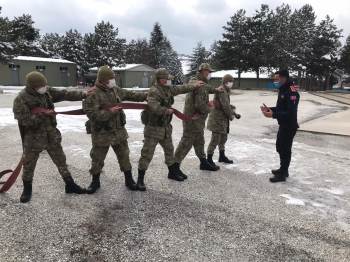 Askerlere Yangın Eğitimi
