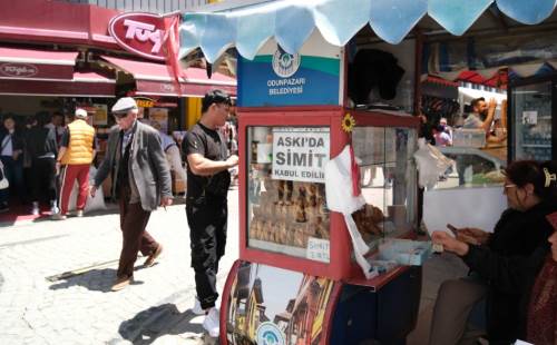 Askıda simit dayanışması büyüyor