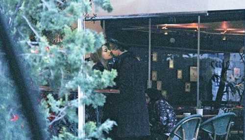 AŞKLARI BELGELENDİ