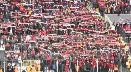 Asla yalnız yürümeyeceksin!