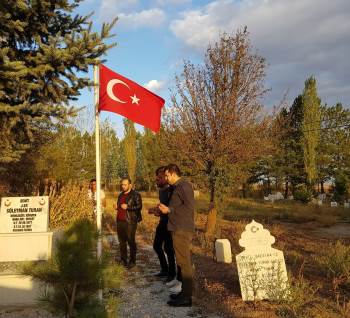 Aslanapa Ak Gençlik’Ten Anlamlı Ziyaret
