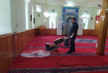 Aslanapa’Da Camiler Ramazan Ayına Hazırlanıyor
