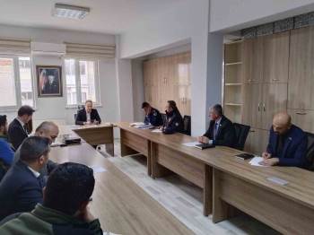 Aslanapa’Da Kışla Mücadele Ve Trafik Tedbirleri Masaya Yatırıldı
