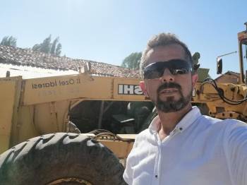 Aslanapa’Da Tarım Arazilerine Giden Yollar Yapılıyor
