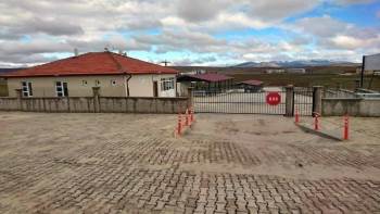 Aslanapa Hayvan Pazarı Küçükbaş Hayvanlara Kapatıldı
