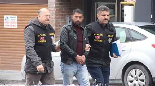 At arabalı kablo hırsızı 3 şüpheli yakalandı
