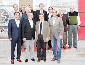 Ataç, Es Esi ziyaret etti