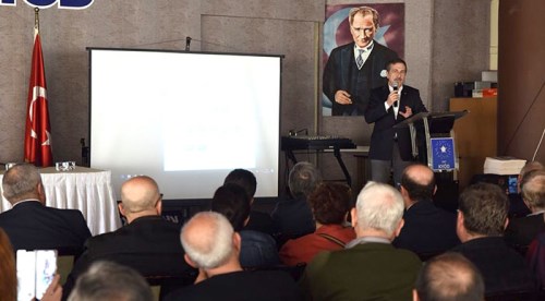 Ataç Kocaeli'de belediyeciliği anlattı