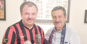 Ataç'tan Sırdar'a forma jesti