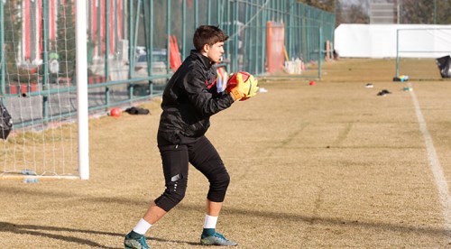 Atakan’a yakın ilgi