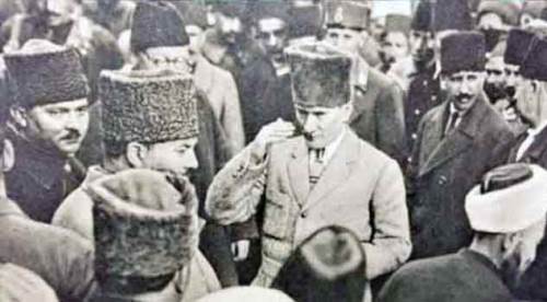 Atatürk, Eskişehir'de konuştu