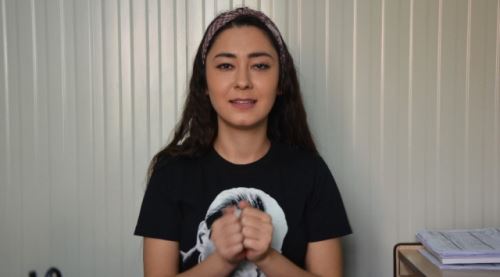 Atatürk'ü işaret diliyle andı