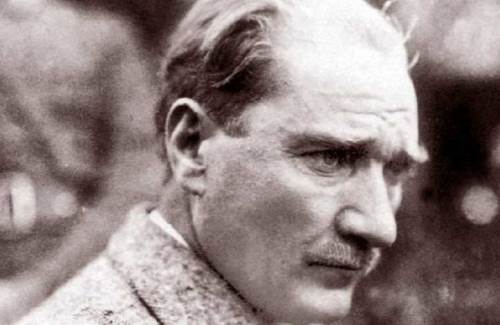 Atatürk'ün fotoğrafları o tarihlerde Eskişehirliler ile buluşacak