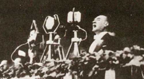 Atatürk'ün Nutku'nu çeken kamera