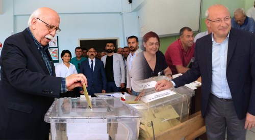 Avcı, Çakırözer ve Günay oylarını kullandı