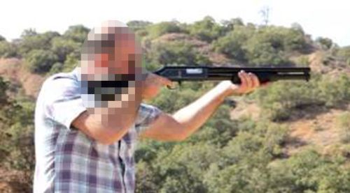 Avlanırken kaza ile kendini vurdu