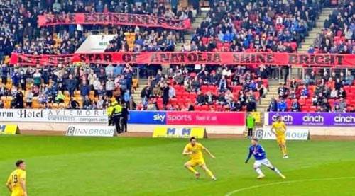 Avrupa'da oynanan maçta Eskişehirspor pankartı açıldı