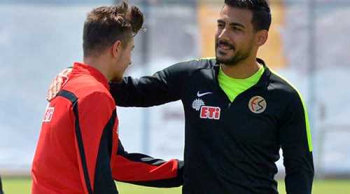 AVRUPA'NIN EN GENÇ ANTRENÖRÜ