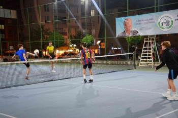 Ayak Tenisi Turnuvasında Şampiyonlar Belli Oldu
