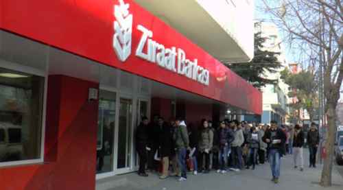 Ayaküstü bin 300 lira dolandırıldı