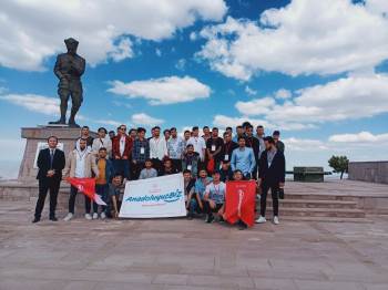 Aydın’Dan Gelen 40 Genç Afyonkarahisar’I Gezdi
