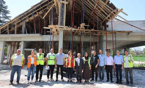 Ayşe Ünlüce'den Sazova Çocuk Evi inşaatına ziyaret