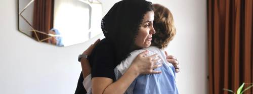 Ayşe Ünlüce'den şehit ailesine ziyaret