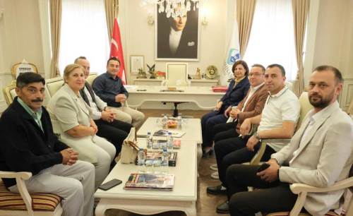 Ayşe Ünlüce’den Sivrihisar Belediye Başkanı Habil Dökmeci’ye ziyaret