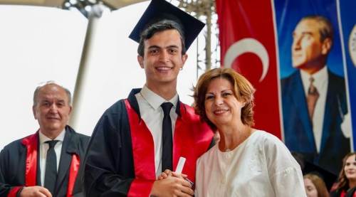 Ayşe Ünlüce'nin gururlu anları!