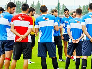 Aytaç bomba gibi döndü