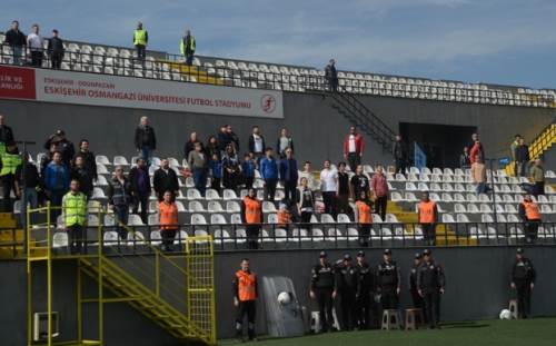 Az sayıda taraftar vardı