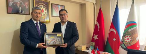Azerbeycanlılar Egemenlik Günü vesilesiyle Eskişehir’de buluştular